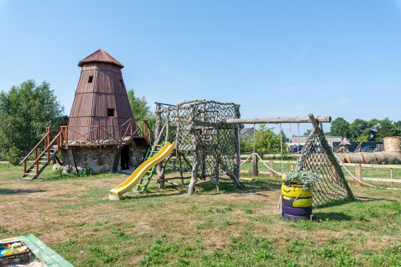 Atomini Villa Aucugals Buitenkant foto